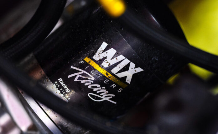 WIX racing oil filter