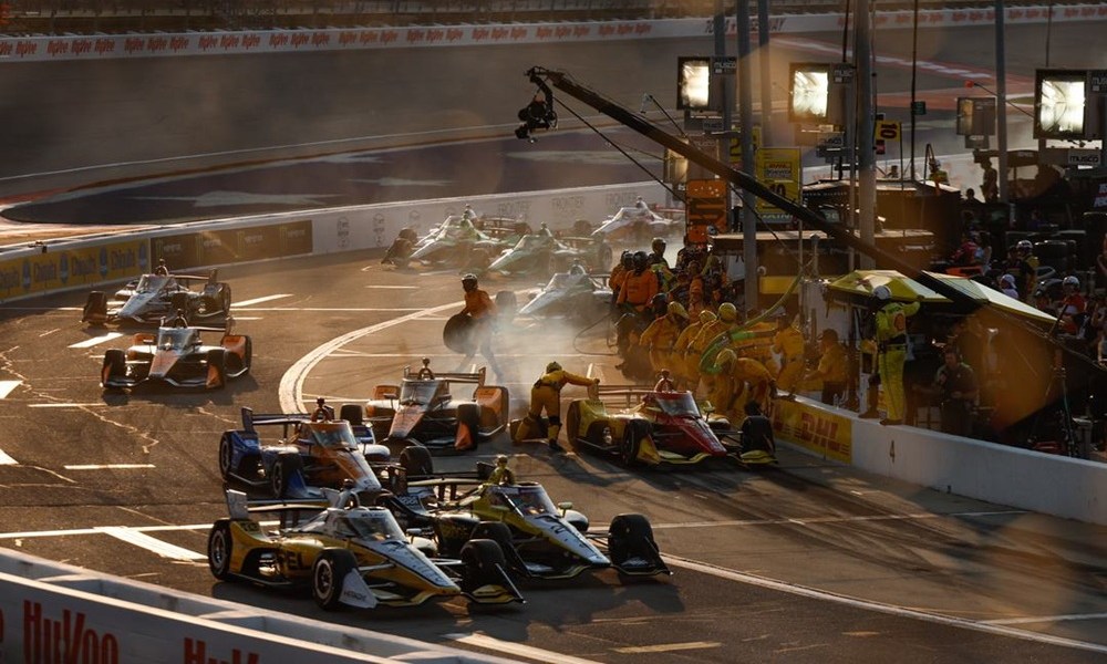 IndyCar pit lane during Hy-Vee race